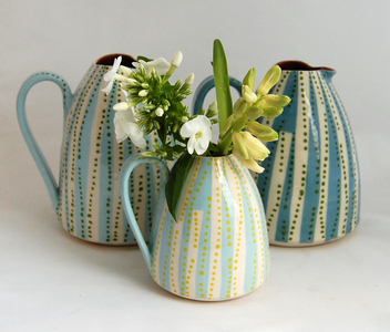  - dotted stripe 3jugs